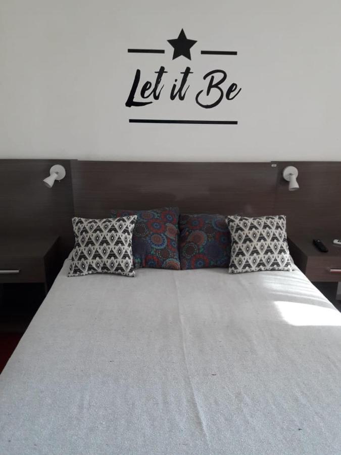 D'Charruas Hostel Конкордия Екстериор снимка